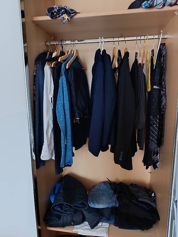 Armoires: Schiebetürschrank – D'occasion à Kriens par smrcius 2