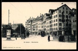 AK St. Gallen, Partie am Marktplatz mit Straßenbahnen