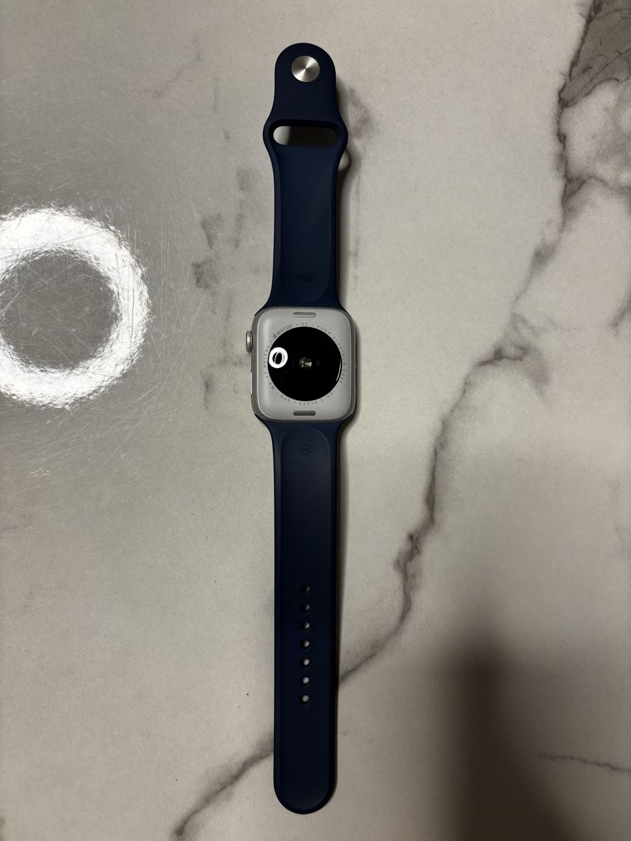 Apple Smartwatch: Apple Watch SE 2. Generationen GPS – Gebraucht aus Basel von enotheking 1