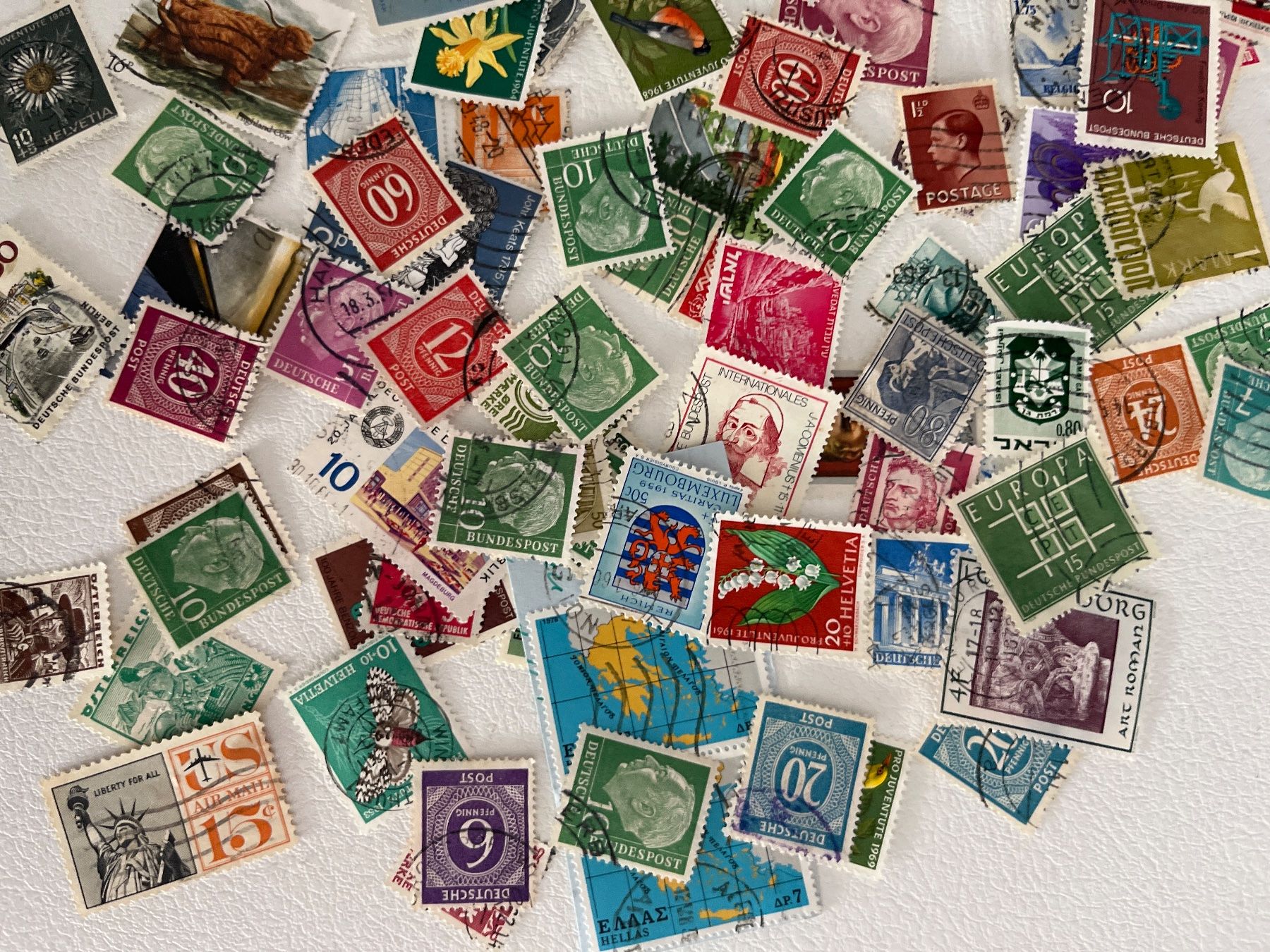 Tutti i francobolli: Lot 12: Lot mit Mix Briefmarke – Usato da Chiasso venduto da AzenYa 2