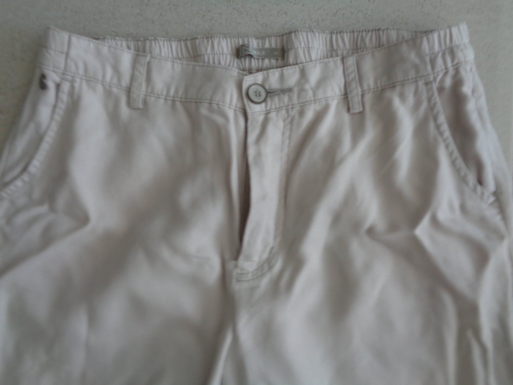 Nile Hosen: NILE HOSE GR.M NEUWERTIG – Gebraucht aus Rotkreuz von Samballi 1