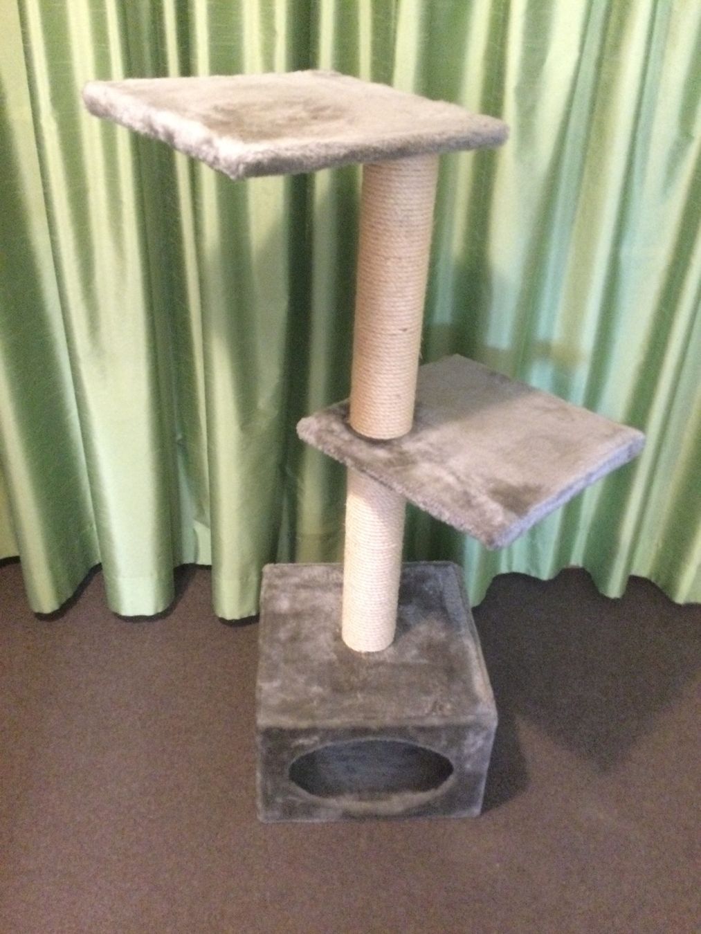 Tiragraffi: Katzenbaum – Usato da Speicher venduto da mar_c7xg 2