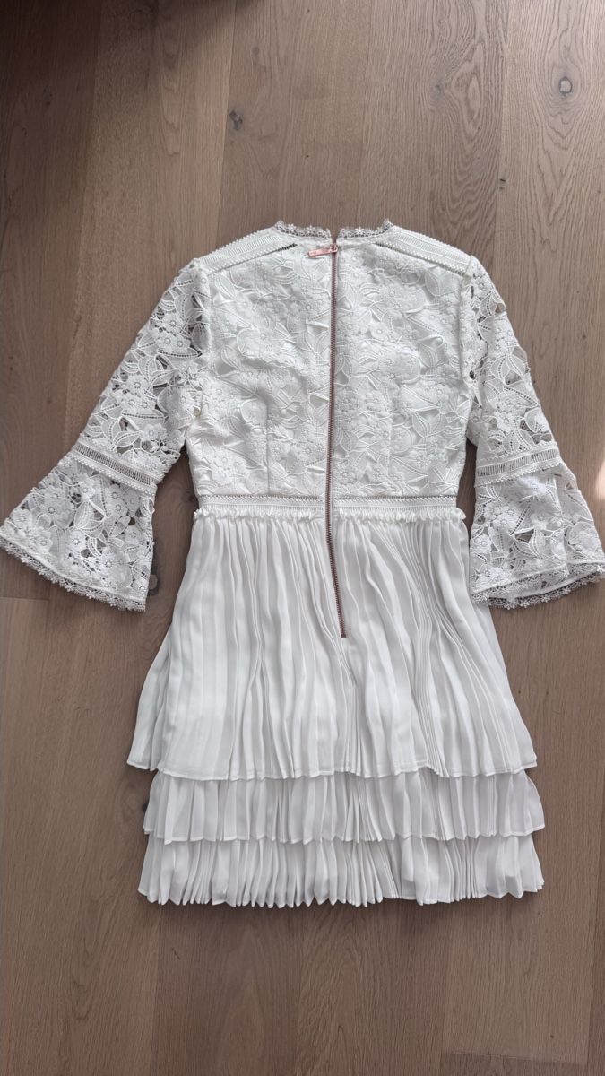 Ted Baker Kleider: Damen Kleid Ted Baker Gr. 2 – Gebraucht aus Zug von glimpsey 3