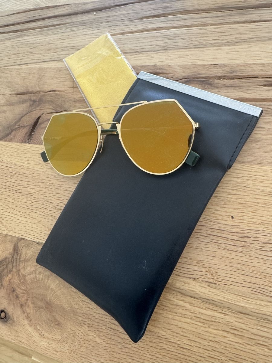 Fendi Brillen & Gläser: Lunettes de soleil Fendi – Gebraucht aus Sion von kedelazic