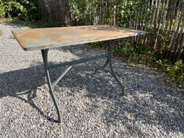 Gartentisch