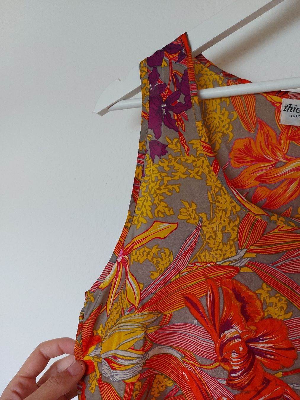 Top: Top vintage 100% soie - Taille L – Usato da Lausanne venduto da Super-cerise 1