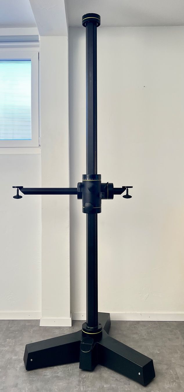 Laboratorio & Camera oscura: Studio Foba Säulenstativ – Usato da Wabern venduto da mtwp 1