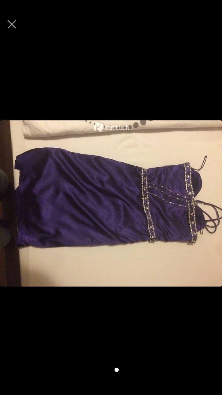 Vestiti: Abendkleid in violett – Usato da Dietikon venduto da Akil03 1