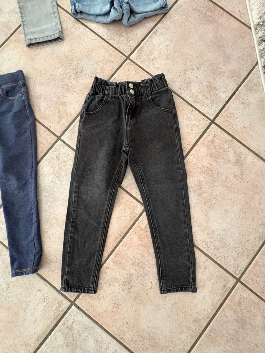 Lotti & Set di vestiti: Lotto jeans bambina – Usato da S. Antonino venduto da FedeKikka88 5