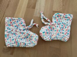 Bunte Babysocken / Babyschuhe mit Kordel ❤♡❤; ab 9 Monate