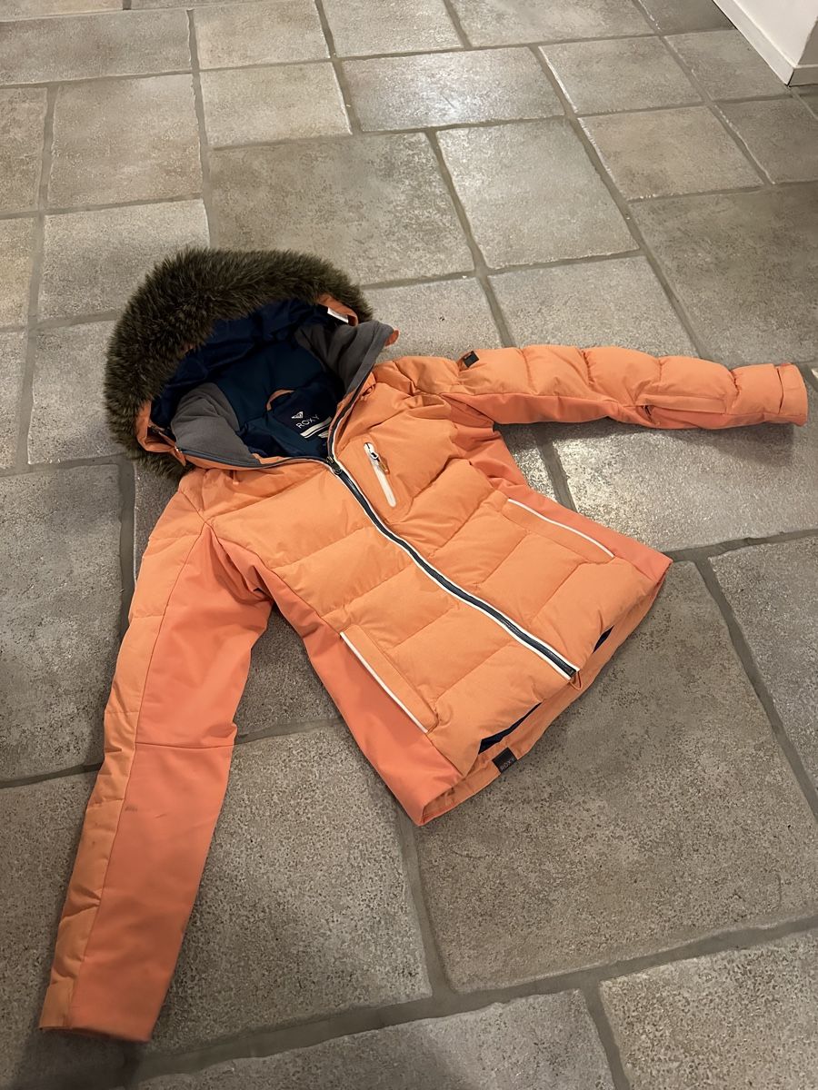 Roxy Completi & Tailleur: Skijacke Gr. M zu verkaufen – Usato da Solothurn venduto da Cobagg
