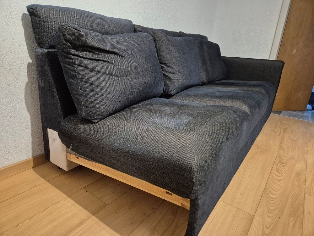 Ikea Sofas: 3er Sofa mit Hocker – Gebraucht aus Villmergen von Fischka 3