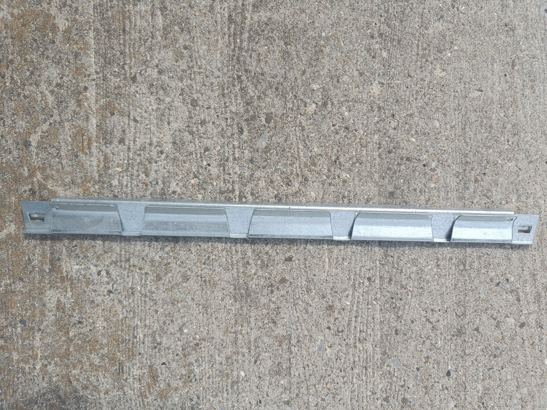 Errex Scaffali: 1 ERREX® Tablarträger - 500 mm – Usato da Koeniz venduto da Hurtschi