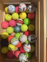35 Golfbälle farbig