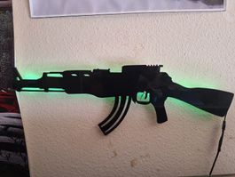 AK 47 Wandlampe