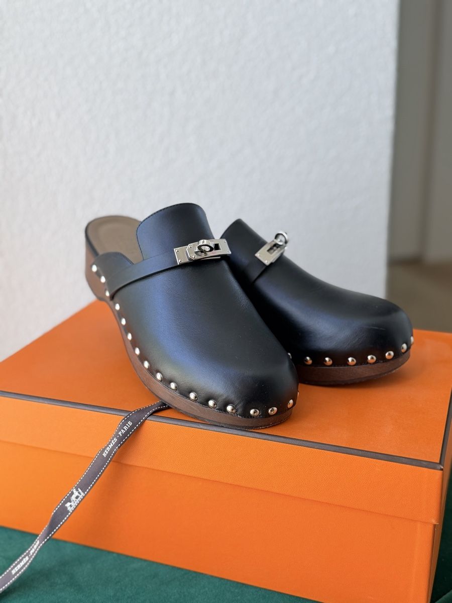Hermès Chaussures femmes: Hermès Carlotta Black 39 – D'occasion à Schindellegi par SeaAndAir 2