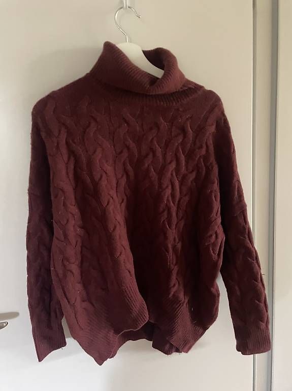 Maglioni & Felpe: Massimo Dutti Rollkragenpullover Bordeaux, Kaschmir-Mix – Usato da Zürich venduto da Ineselisabeth