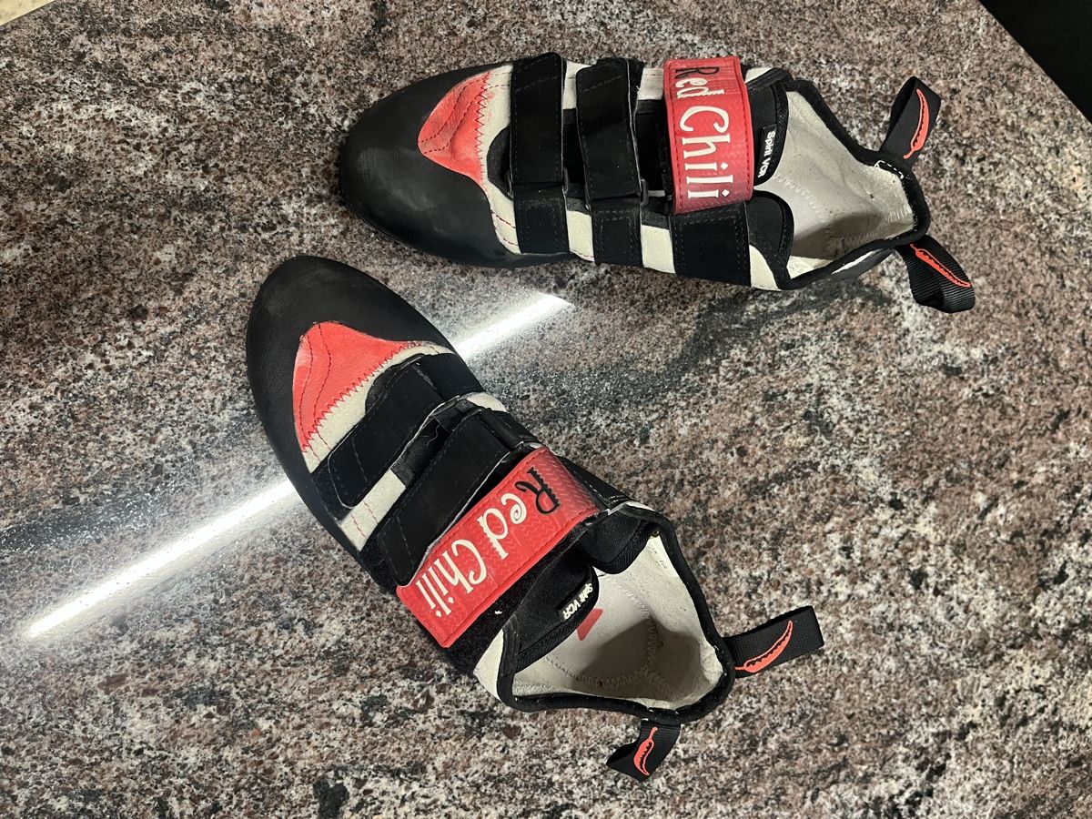 Scarpe da uomo: Red Chili Kletterschuhe Grösse 41 – Usato da Hombrechtikon venduto da 4nOre 1