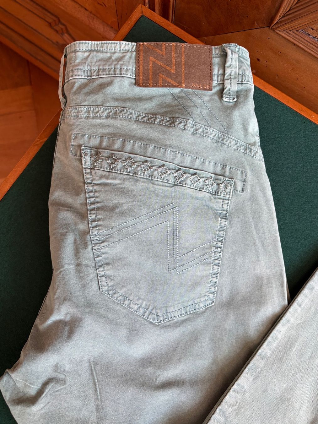 Nile Pantalons: NILE Hose Gr. M – D'occasion à Interlaken par Bona55 9