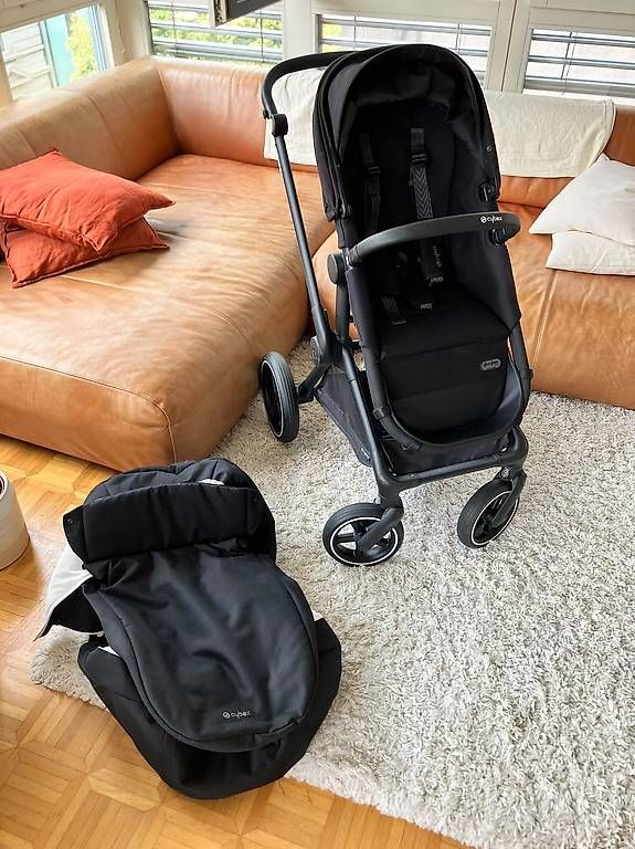 Cybex Carrozzine: Cybex EOS Lux Stroller with sports sit and cot – Usato da Zürich venduto da Marianavalente 1