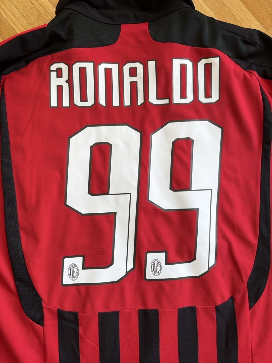 Adidas Canottiere & Pantaloni: AC Milan Trikot Ronaldo – Usato da Zürich venduto da ChampShirts 2