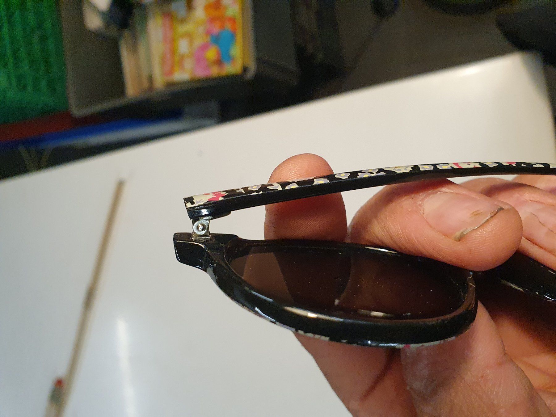 Lunettes & Verres: Kindersonnebrille mit Blumenmuster – D'occasion à Zürich par loosebone 4