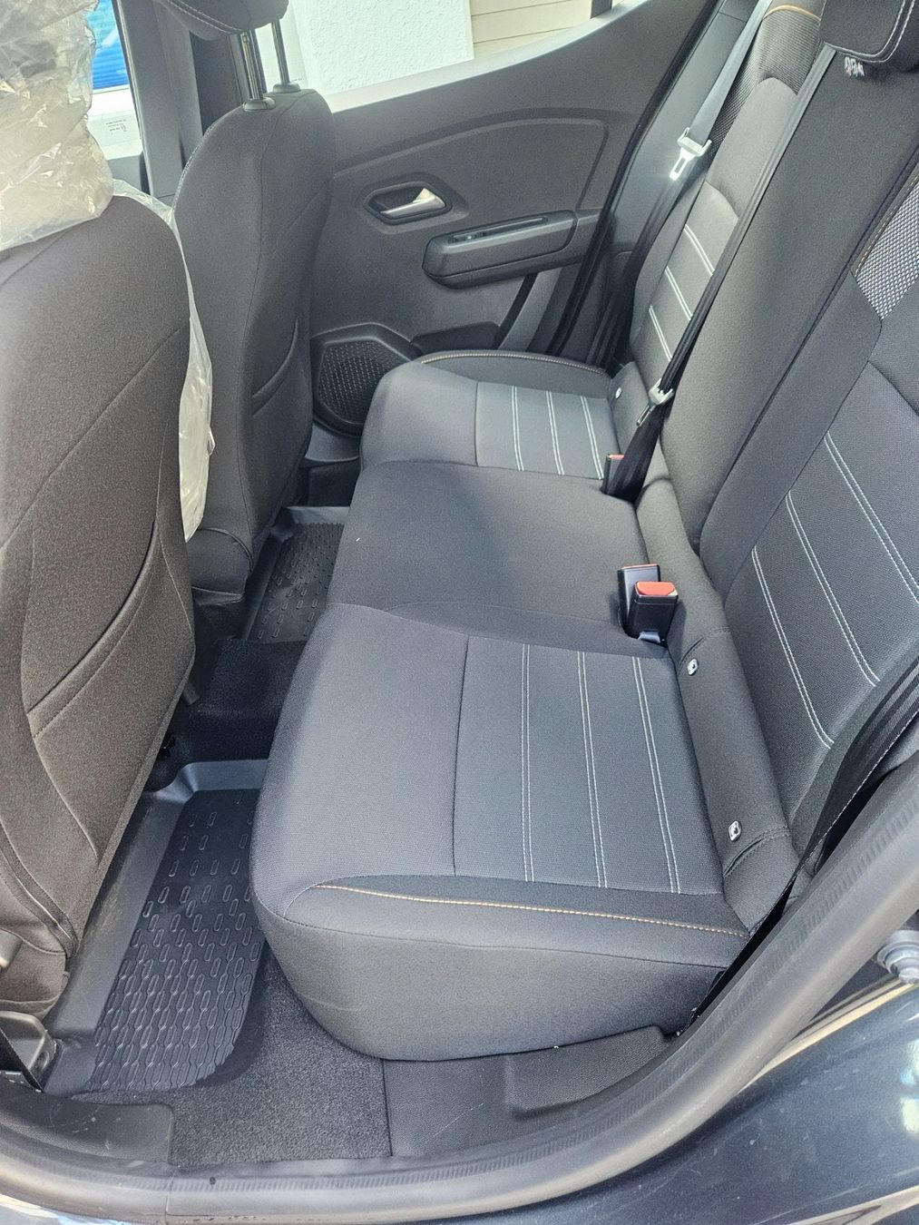Dacia Automobili: Dacia Sandero Stepway Tce 90 Comfort – Usato da Worb venduto da toyosuisse 7