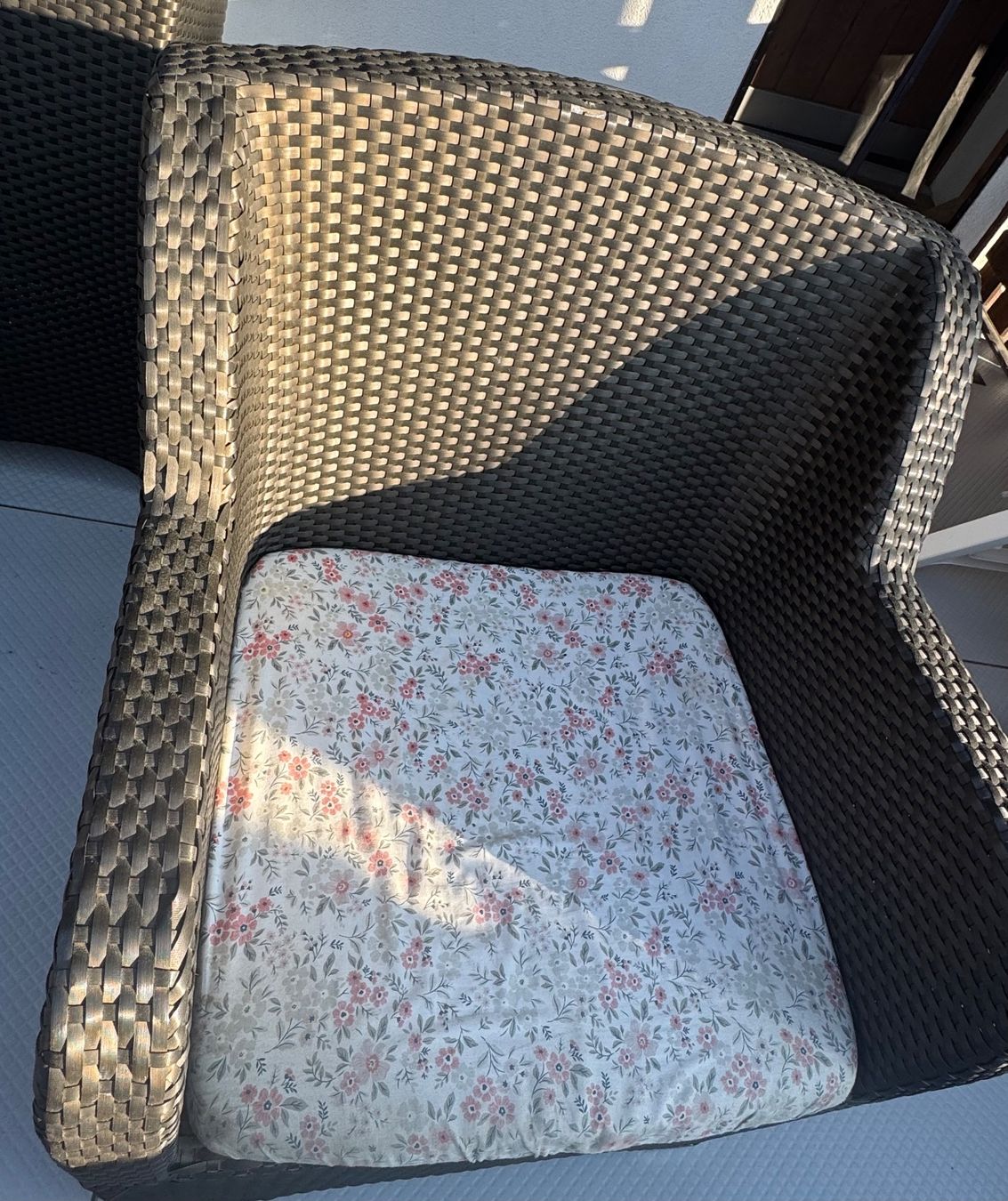 Set di tavolo e panche: Gartenmöbelgarnitur mit Tisch – Usato da Walperswil venduto da So1me25 7