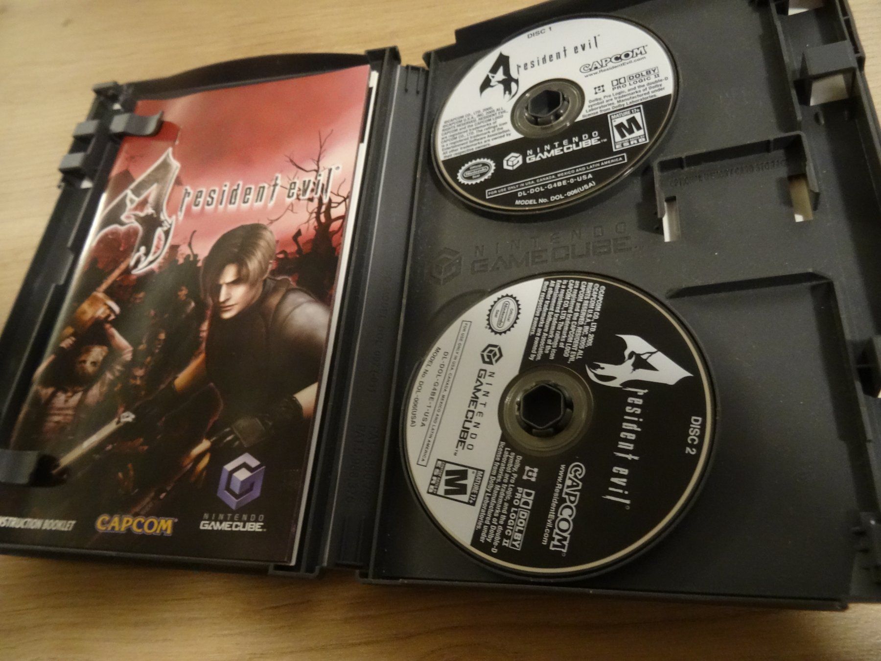 Nintendo Jeux: Resident Evil 4 GameCube NTSC VERSION – D'occasion à Olten par Disc-Ausverkauf 1