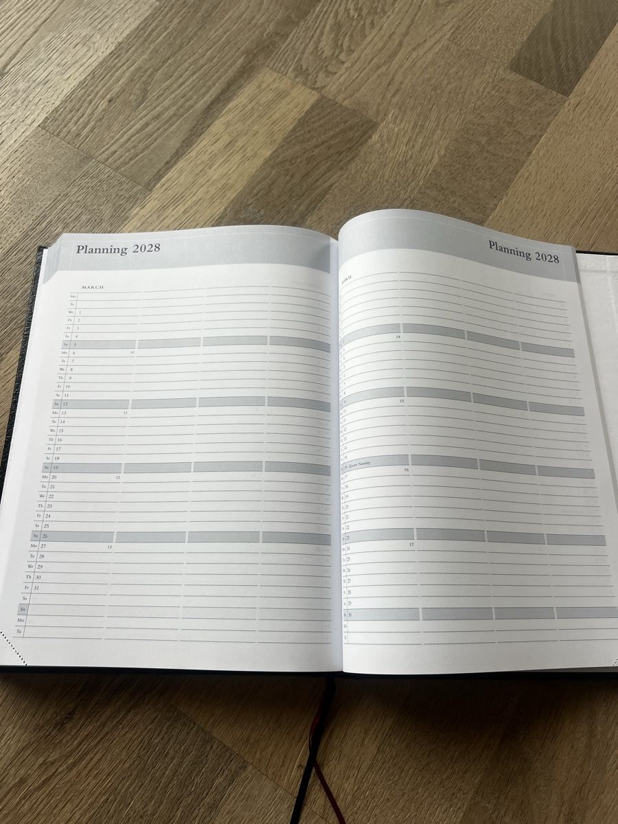 Kalender: Agenda 2027 – Neu und originalverpackt aus Bülach von Cucculi 3
