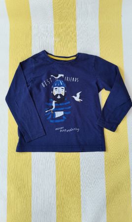 T-Shirt. Gr. 2/3 J