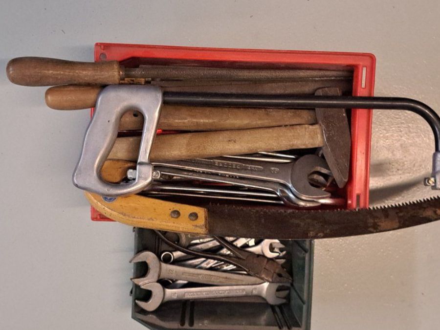 Tous les outils: Div. Werkzeug 50 teilig – D'occasion à Matzendorf par maxwin 1