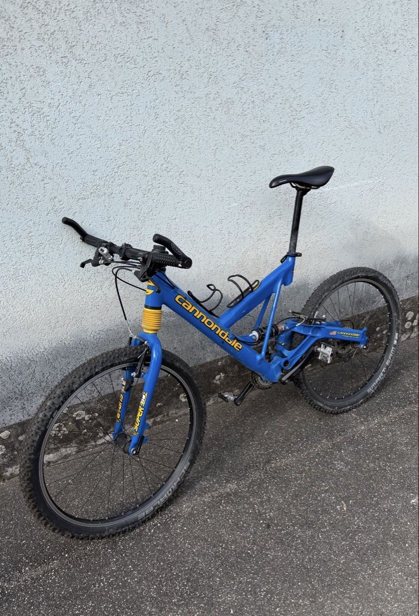 Cannondale Velos: Cannondale Super V 500 Fully – Gebraucht aus Basel von tontonkuna