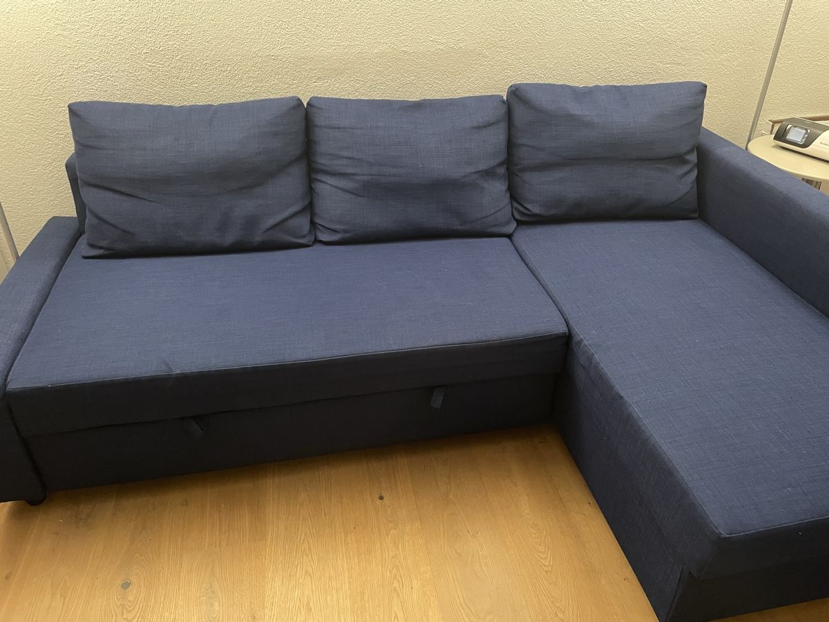 Ikea Divani: IKEA FRIHETEN Ecksofa mit Bettfunktion – Usato da Adliswil venduto da sim_zpz7
