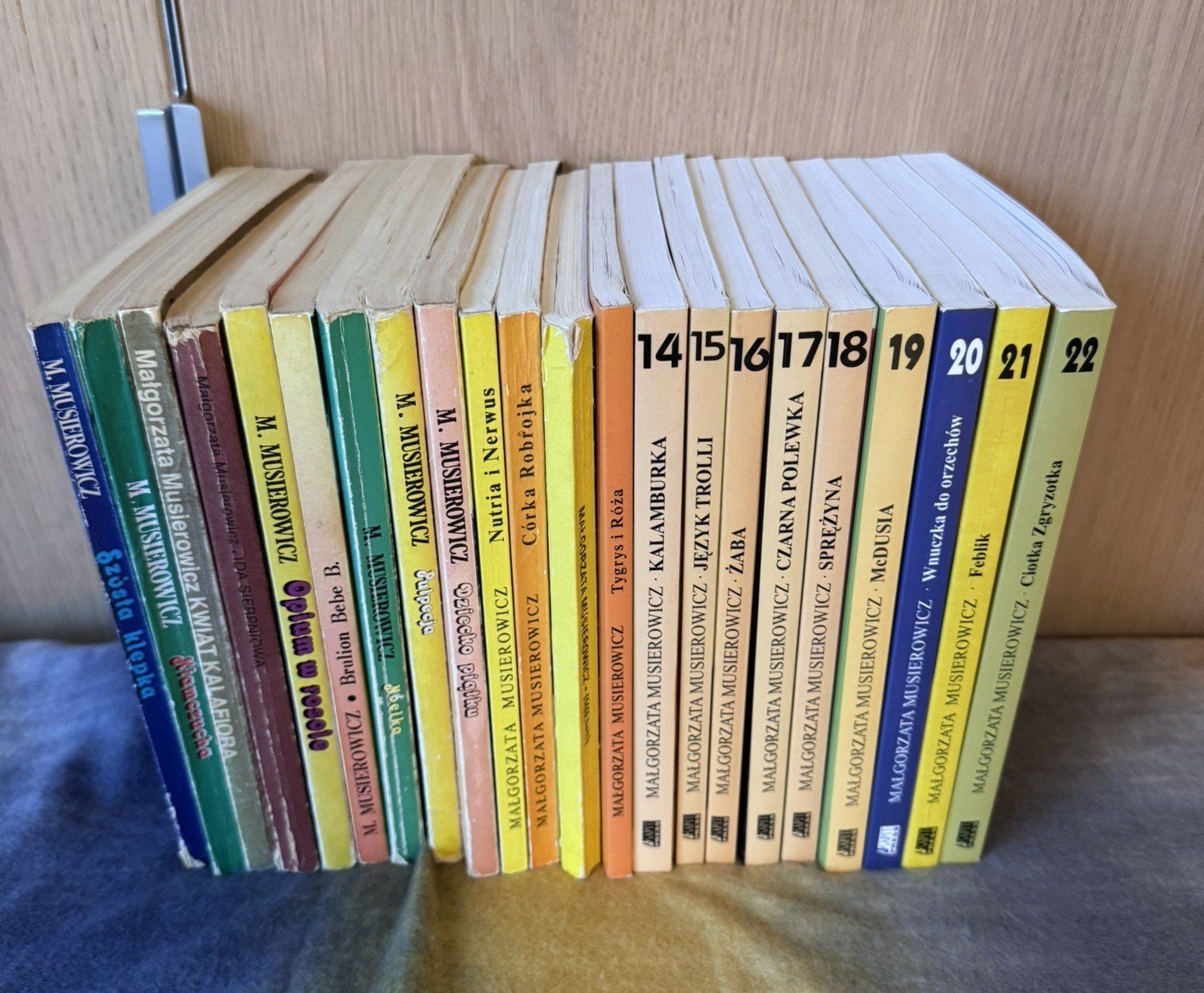 Libri: Polski/Polnisch-M.Musierowicz-Jezycjada calosc – Usato da Watt venduto da Rog48 3