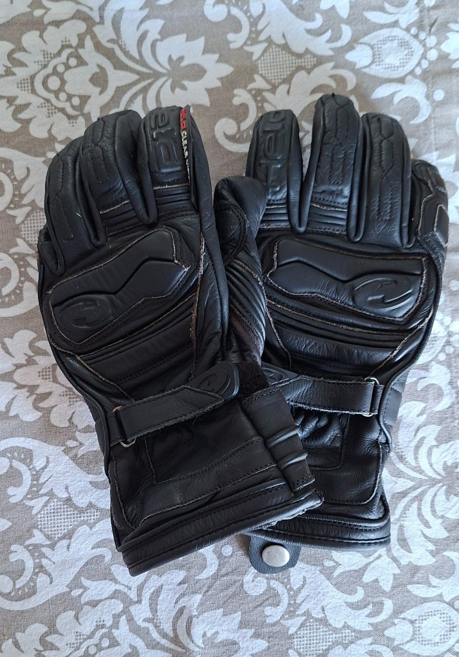 Guanti & manicotti: Motorrad Lederhandschuhe 2 x getragen – Nuovo (secondo la descrizione) da Möhlin venduto da teddybaer8
