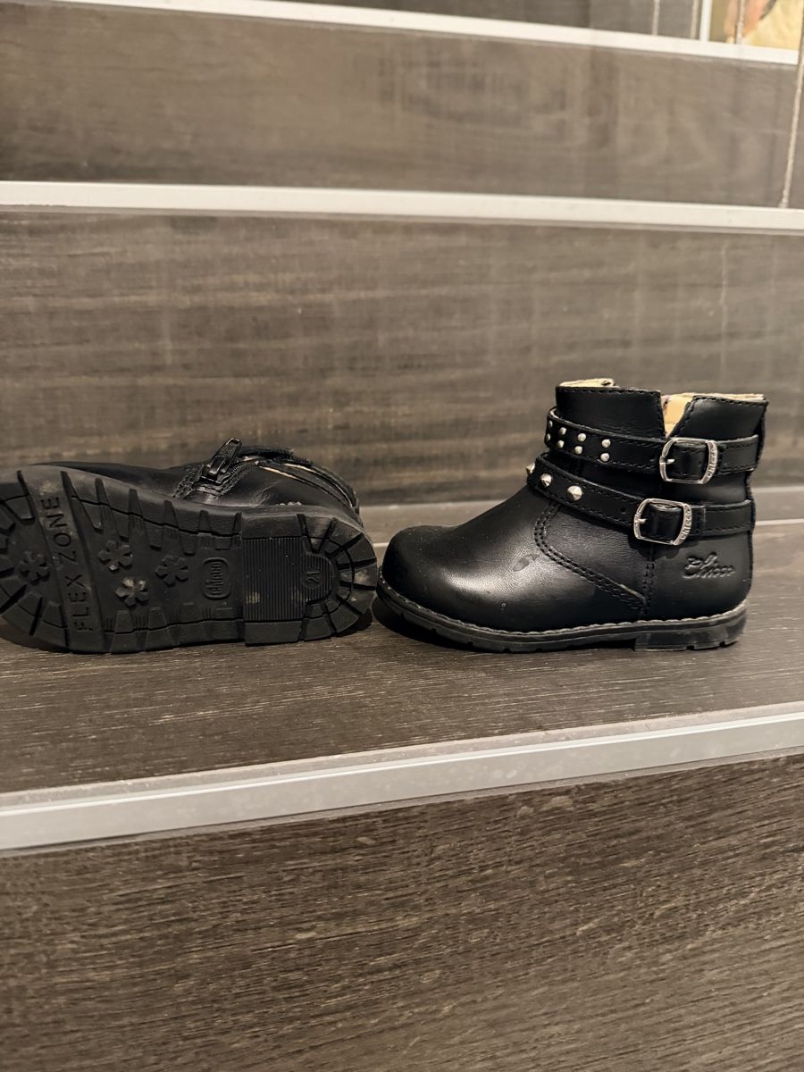 Schuhe für Jungen: Scarponcino Chicco tg21 – Gebraucht aus Sigirino von RamonaLamboo 1