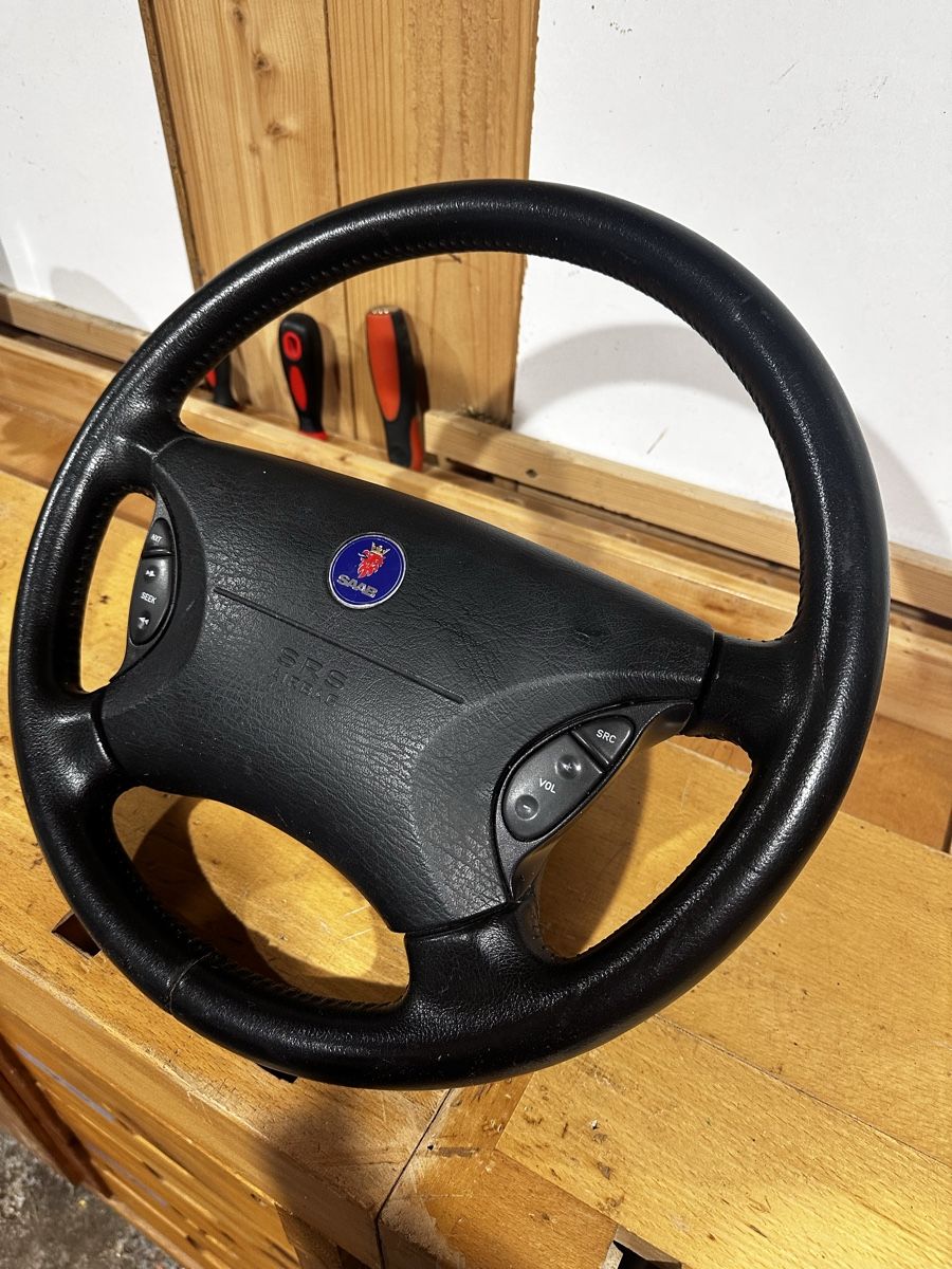 Saab Tutti pezzi di ricambio auto: SAAB 9-5 Lenkrad – Usato da Unterkulm venduto da YS3 1