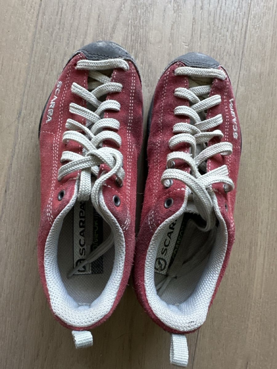 Scarpa Scarpe per ragazzi: Scarpa Shake Schuhe rot Grösse 31  – Usato da Kallnach venduto da Thetrader 2