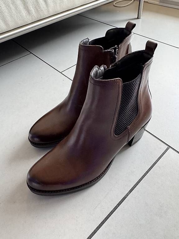 Scarpe da donna: Neue Stiefeletten braun Gr. 41 – Usato da Zürich venduto da anjamug 1
