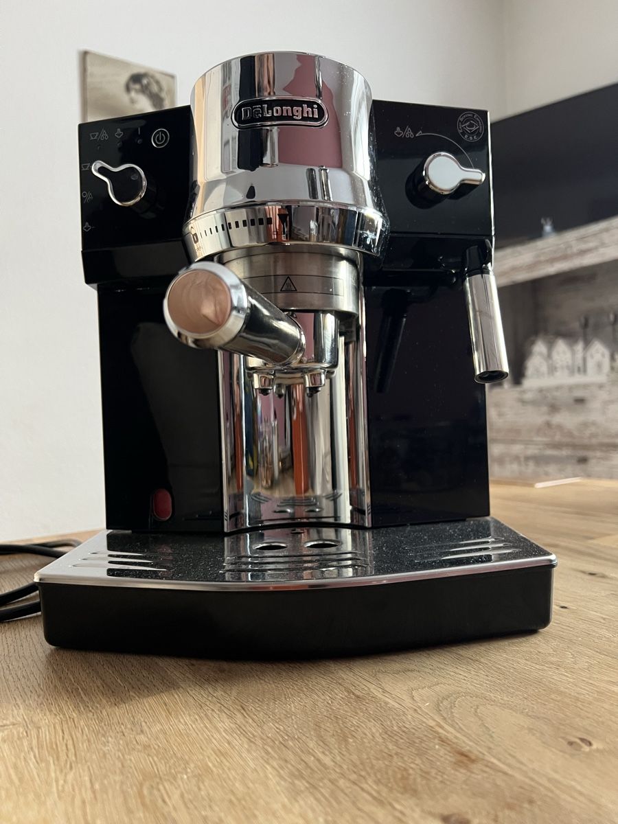 De'Longhi Kaffeemaschinen & Espressomaschinen: DeLonghi Kaffeemaschine – Gebraucht aus Muttenz von Juscon 4