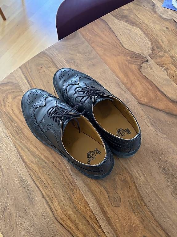 Scarpe da donna: Doc Martens – Usato da Fribourg venduto da fao_rjw5 3