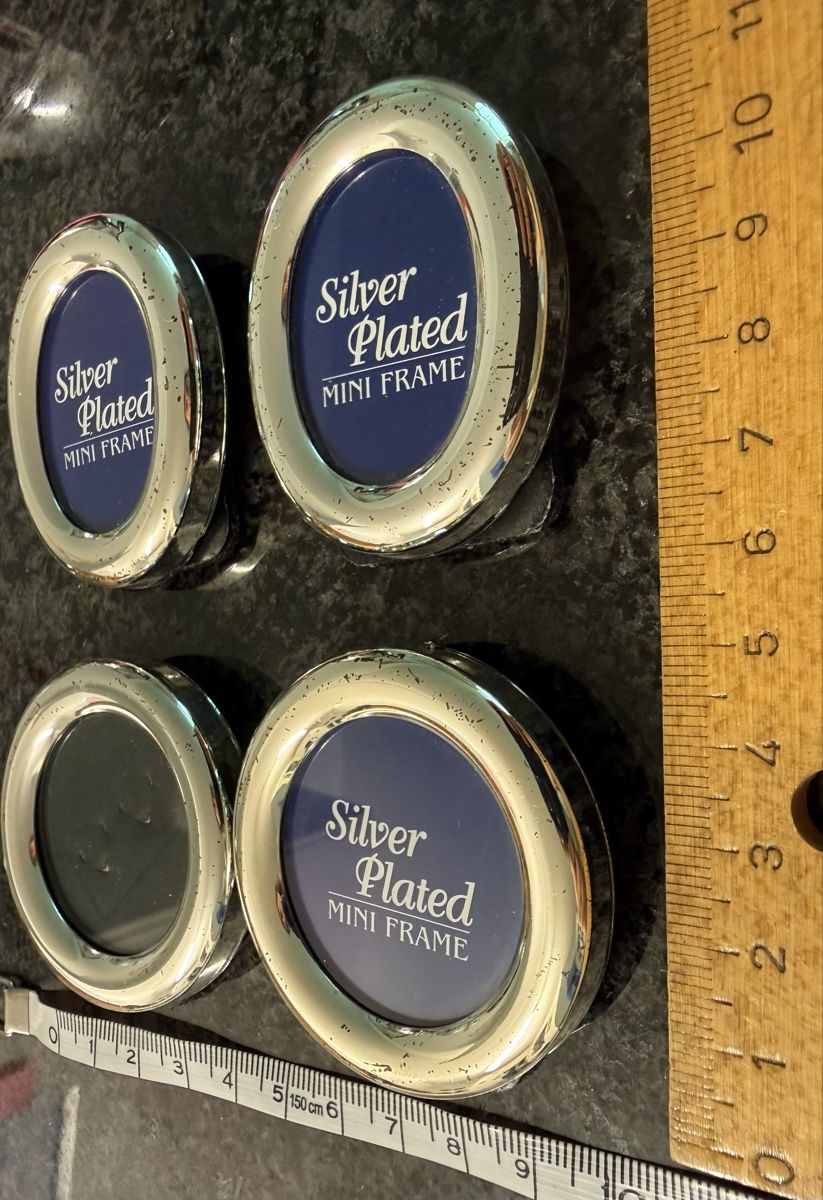 Bilderrahmen: 4 Mini Bilderrahmen Silber Plated, Oval, Rund – Neu (gemäss Beschreibung) aus zürich von greenmodul 2