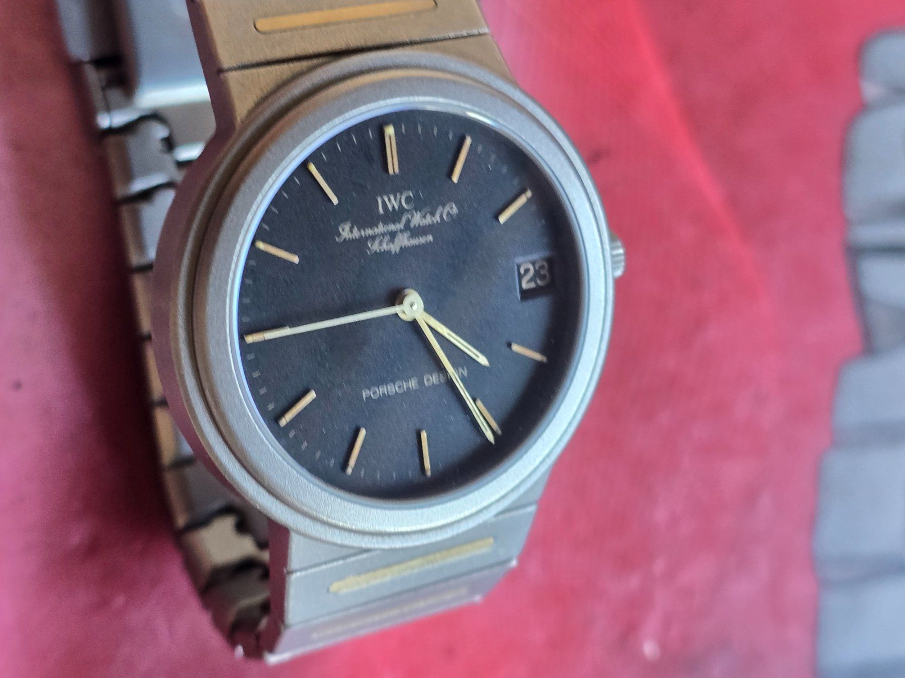 IWC Orologi: 471 IWC Porsche Design Titanium / Gold Date Top – Usato da Muri AG venduto da Corredor 2