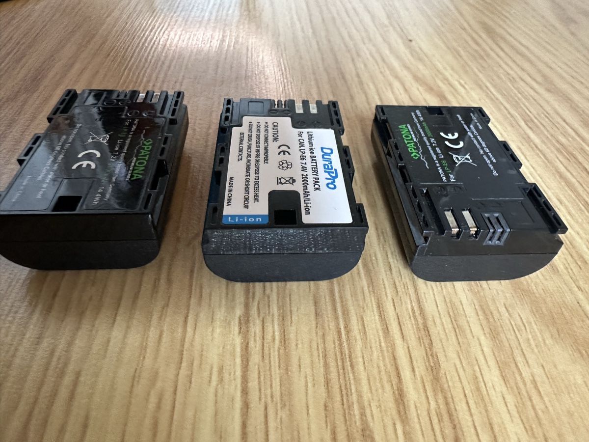 Canon Batterie: 3x LP-E6 Batterien für Canon – Usato da Münsingen venduto da Secondhand89 2