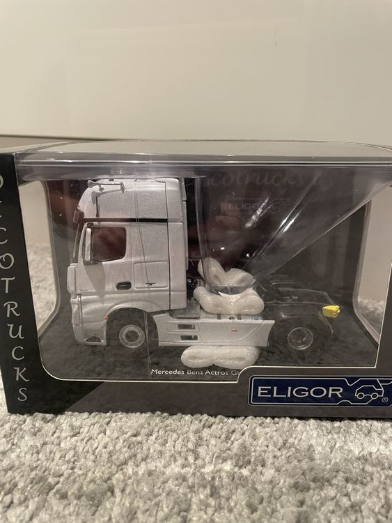 CONRAD - CAMION 4x2 MERCEDES Actros avec semi citerne gazière aux
