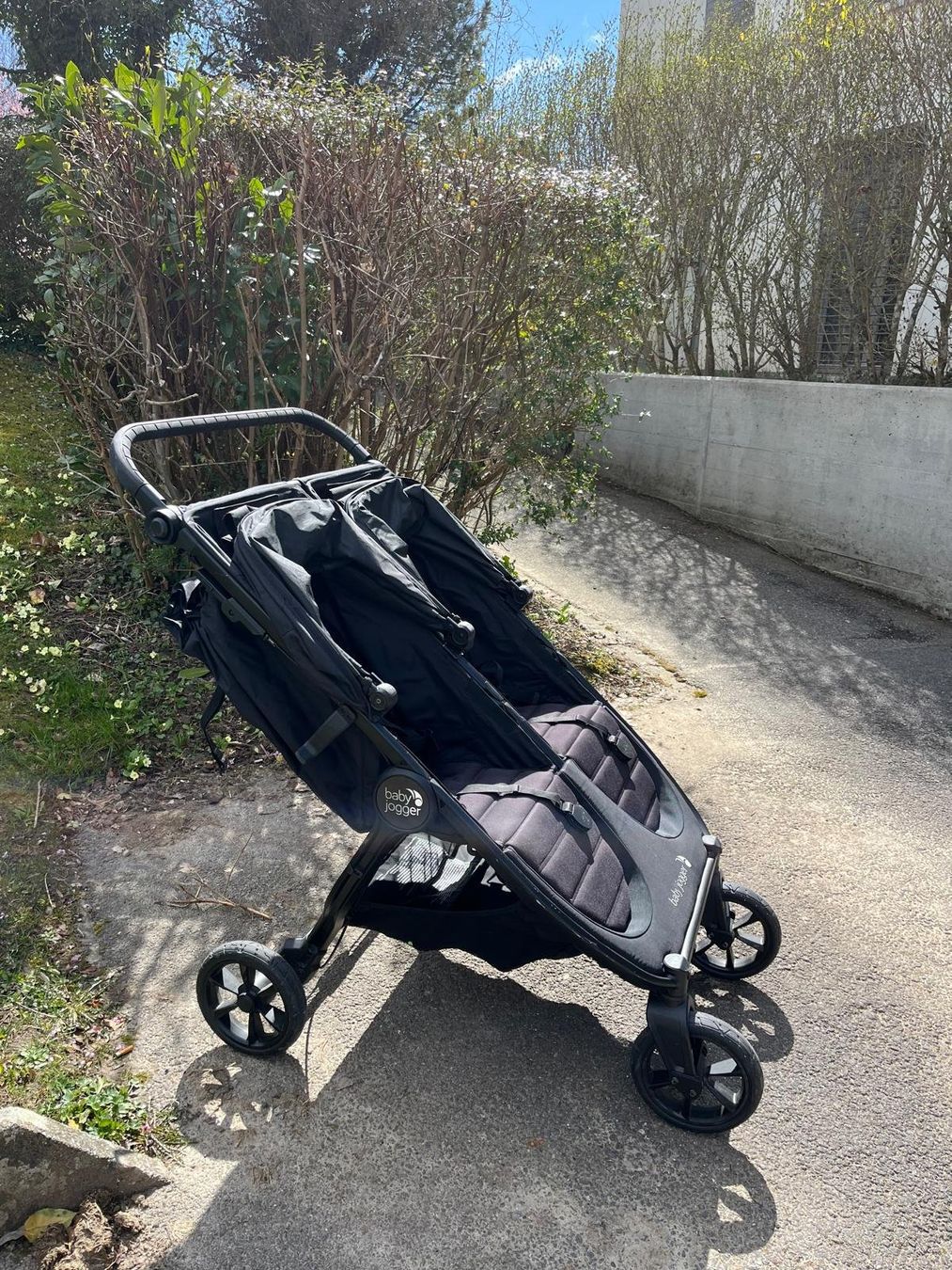 Baby Jogger Carrozzine: Poussette double – Usato da Lausanne venduto da eve_8kt6 1
