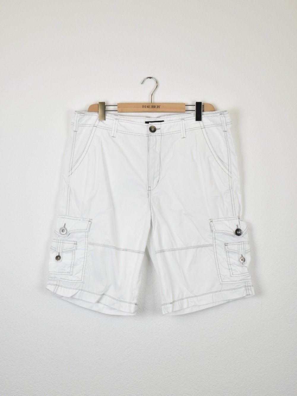 Guess Pantaloni: Guess Shorts, W38 – Usato da Nürensdorf venduto da 2ND_STORY