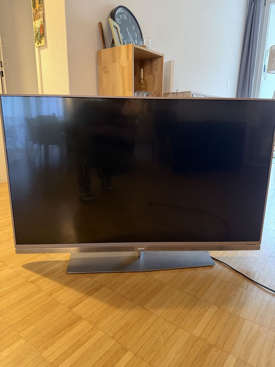 Philips Fernseher: TV 46“ – Gebraucht aus Geuensee von gla_5w2p
