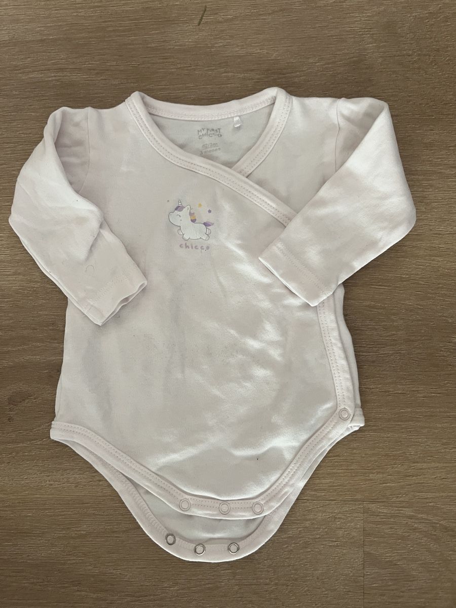 Chicco Pagliaccetti: Langarm Body Chicco - Grösse 56 – Usato da Embrach venduto da Laura2386